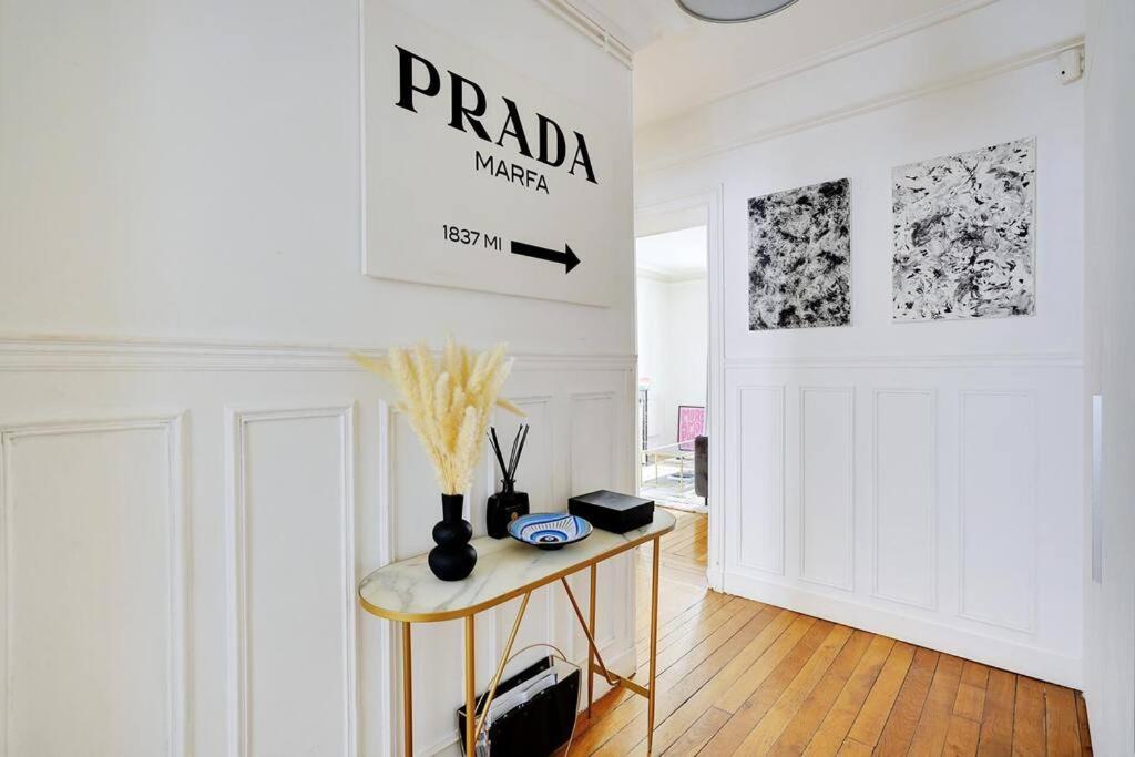Appartement Proche Champs Elysees Parijs